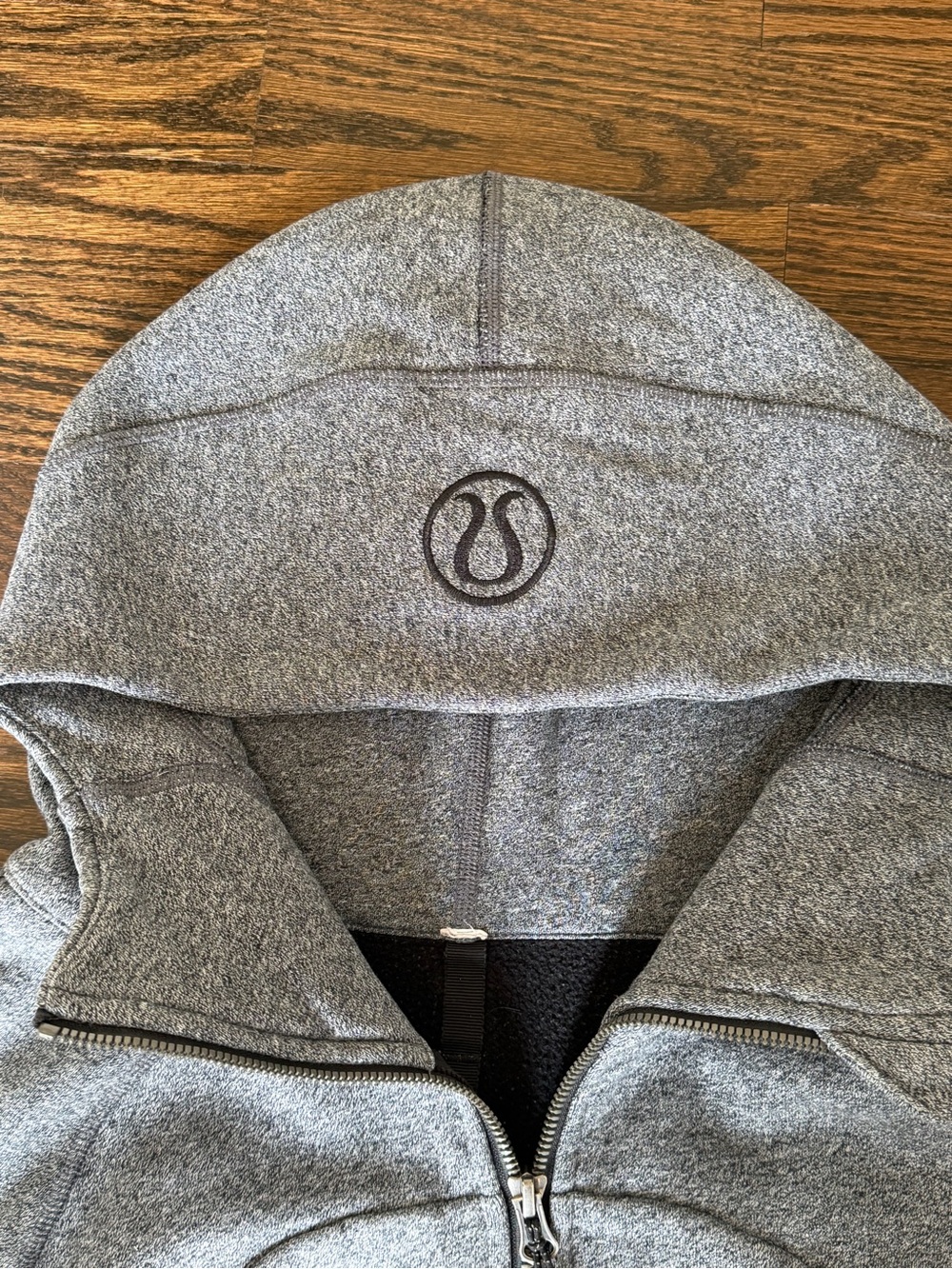 Lululemon Scuba Hoodie Heathered Gray Full Zip Thumbhole Jacket Size 8 - Picture 3 of 7